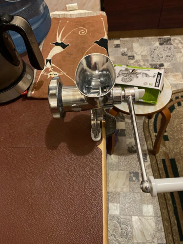 Мясорубка ручная алюм.  пласт. ручка